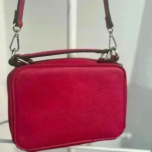 Kelsey Crossbody Piper and Dune Organizing Handbag